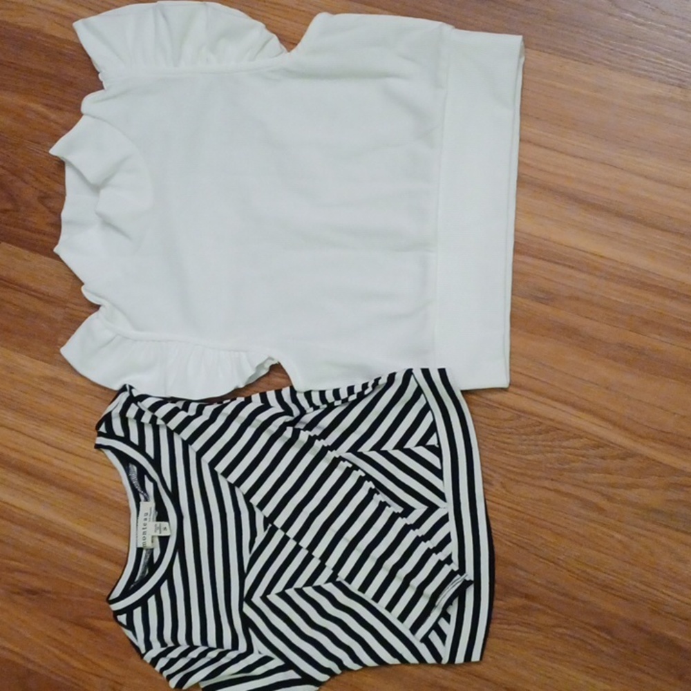 🔥Crop Tops_ blk/white stripe & solid white- Sz small..Lot of 2